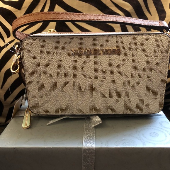 Michael Kors- double wristlet & wallet - Picture 1 of 2
